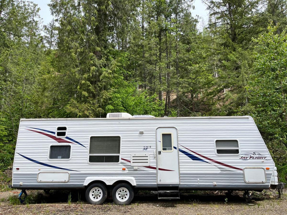 Noah'S Ark Campground Hotel Revelstoke Exterior photo