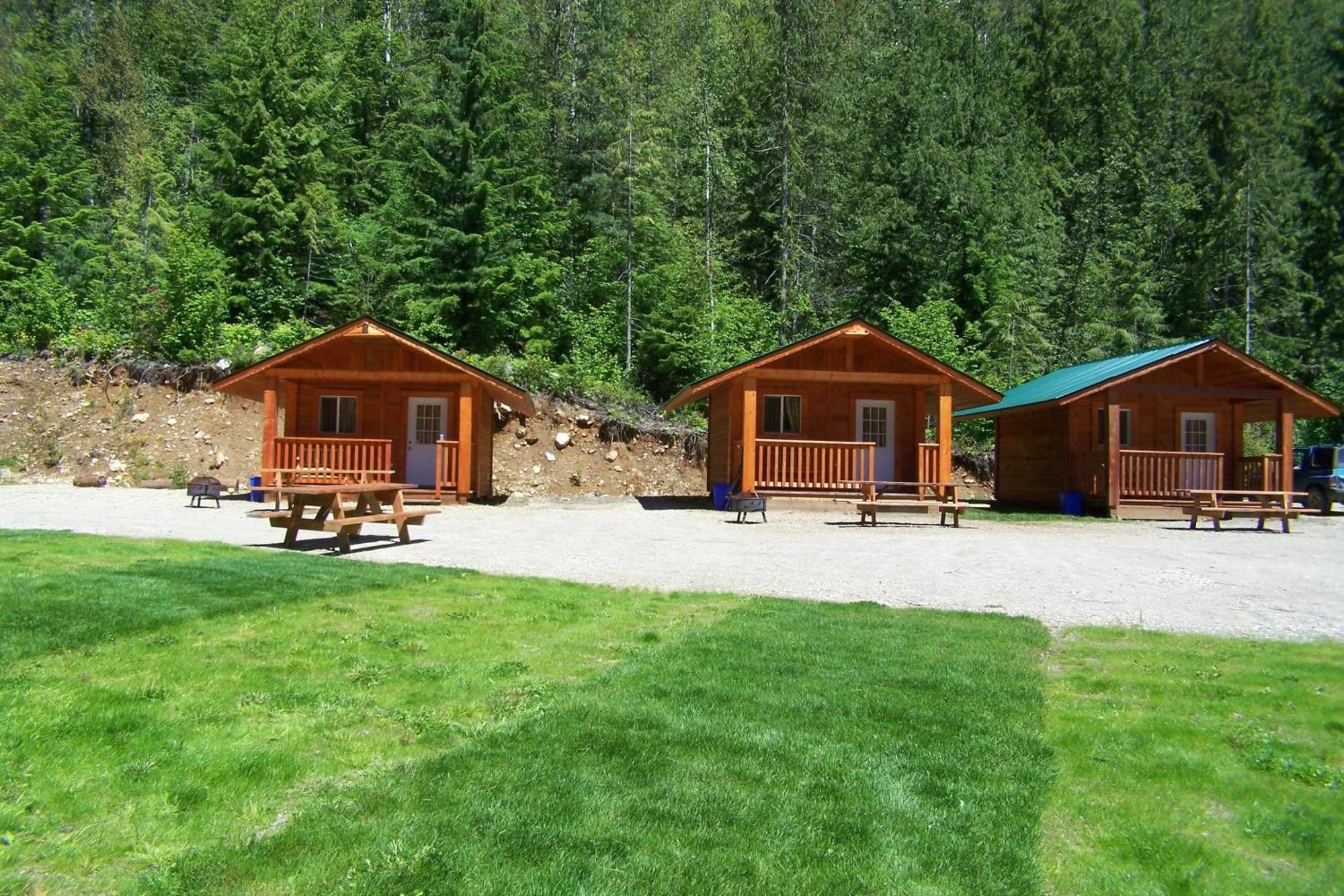 Noah'S Ark Campground Hotel Revelstoke Exterior photo